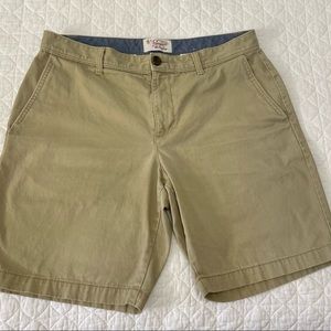 Men’s Penguin Khaki Shorts!